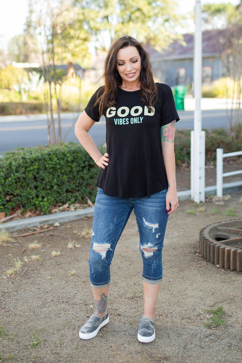 Good Vibes Short Sleeve Top