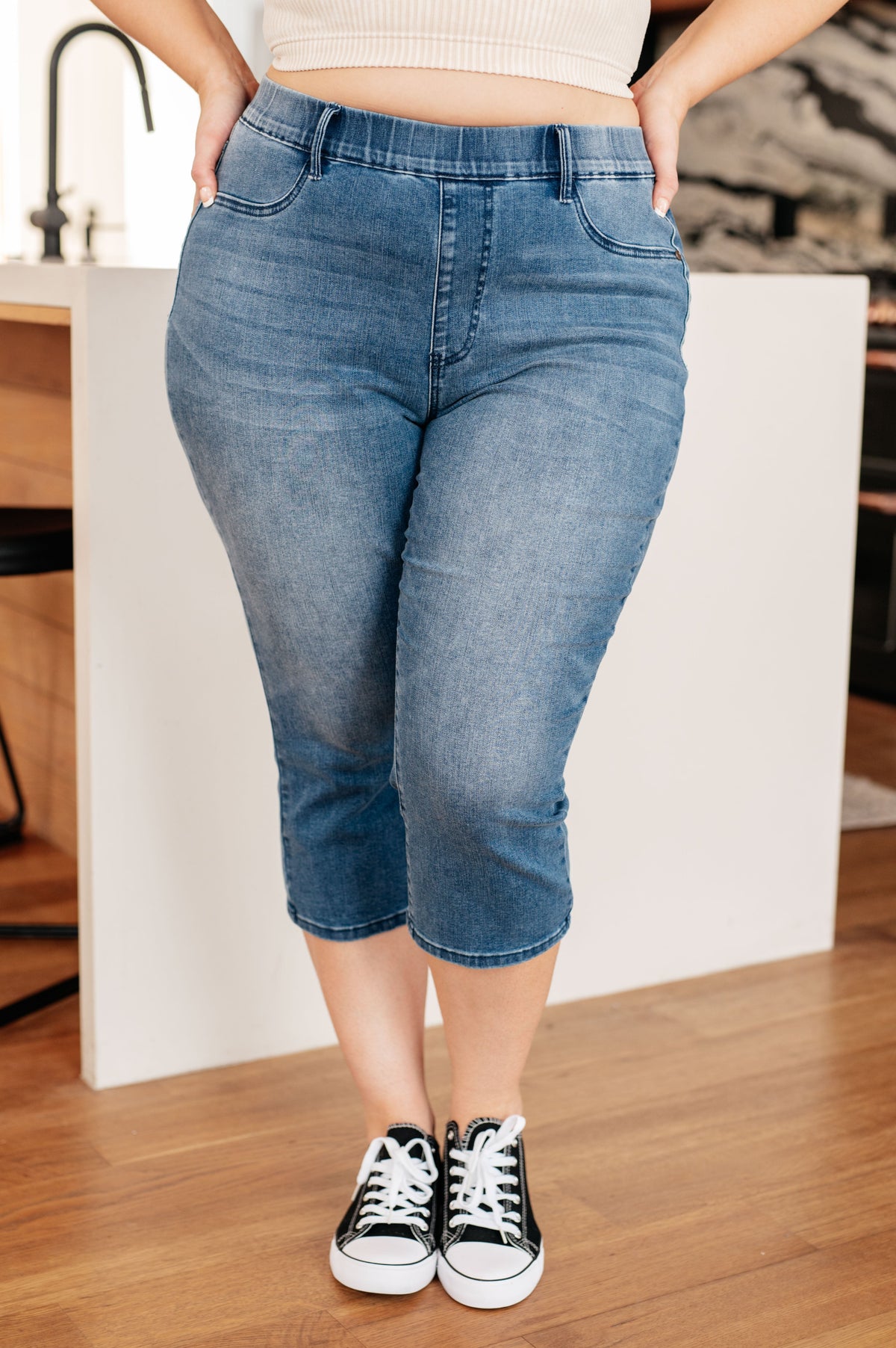 Emily High Rise Cool Denim Pull On Capri Judy Blue Jeans