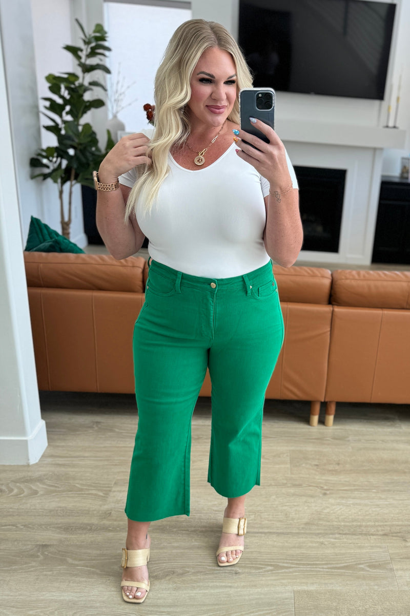 Lisa High Rise Control Top Wide Leg Crop Judy Blue Jeans in Kelly Green