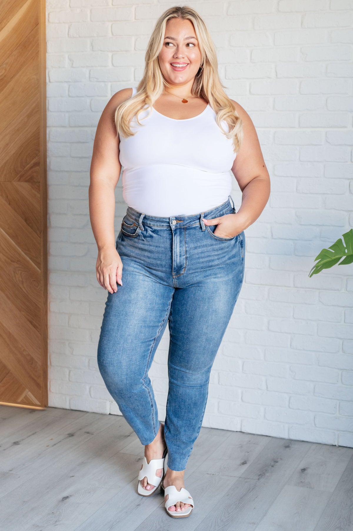 Nicole Tummy Control Skinny Judy Blue Jeans in Vintage Wash