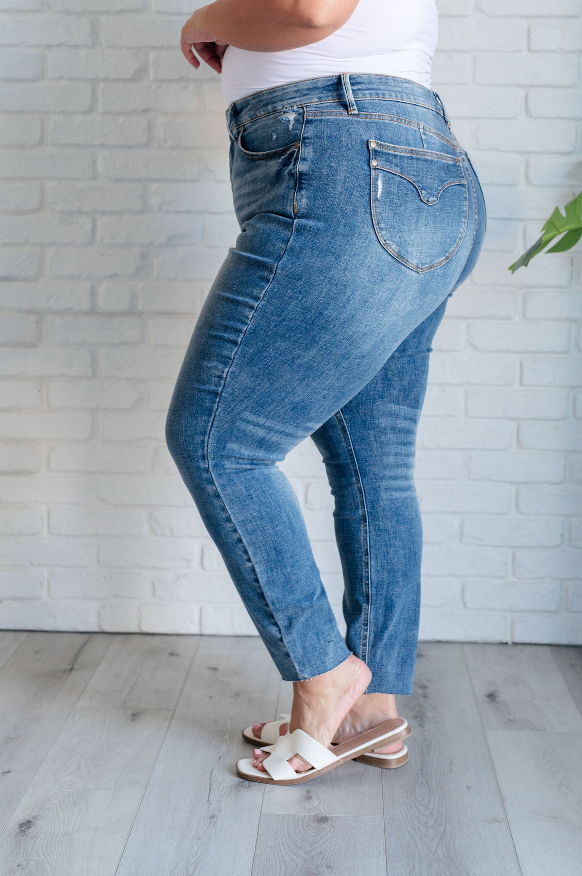 Nicole Tummy Control Skinny Judy Blue Jeans in Vintage Wash