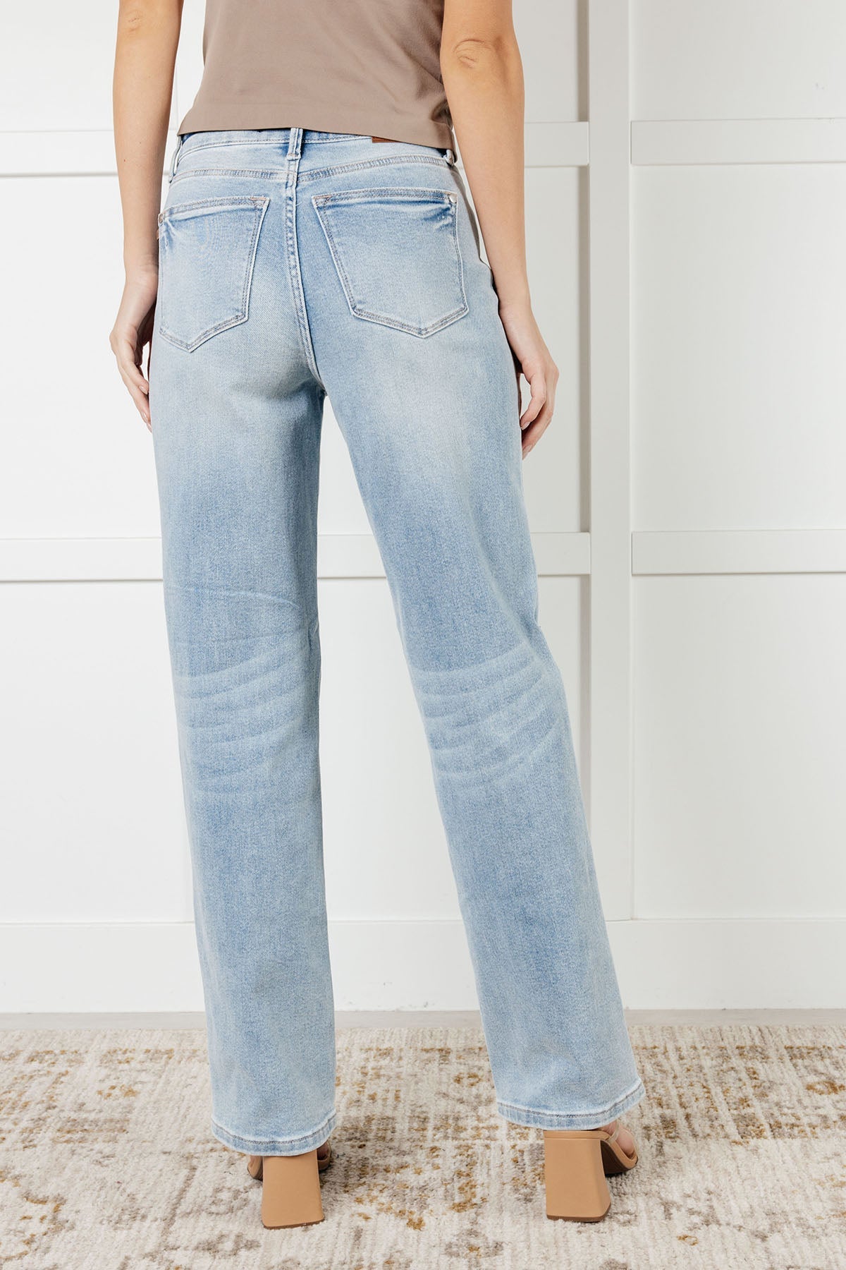 Patricia High Rise Rigid Magic 90's Straight Judy Blue Jeans