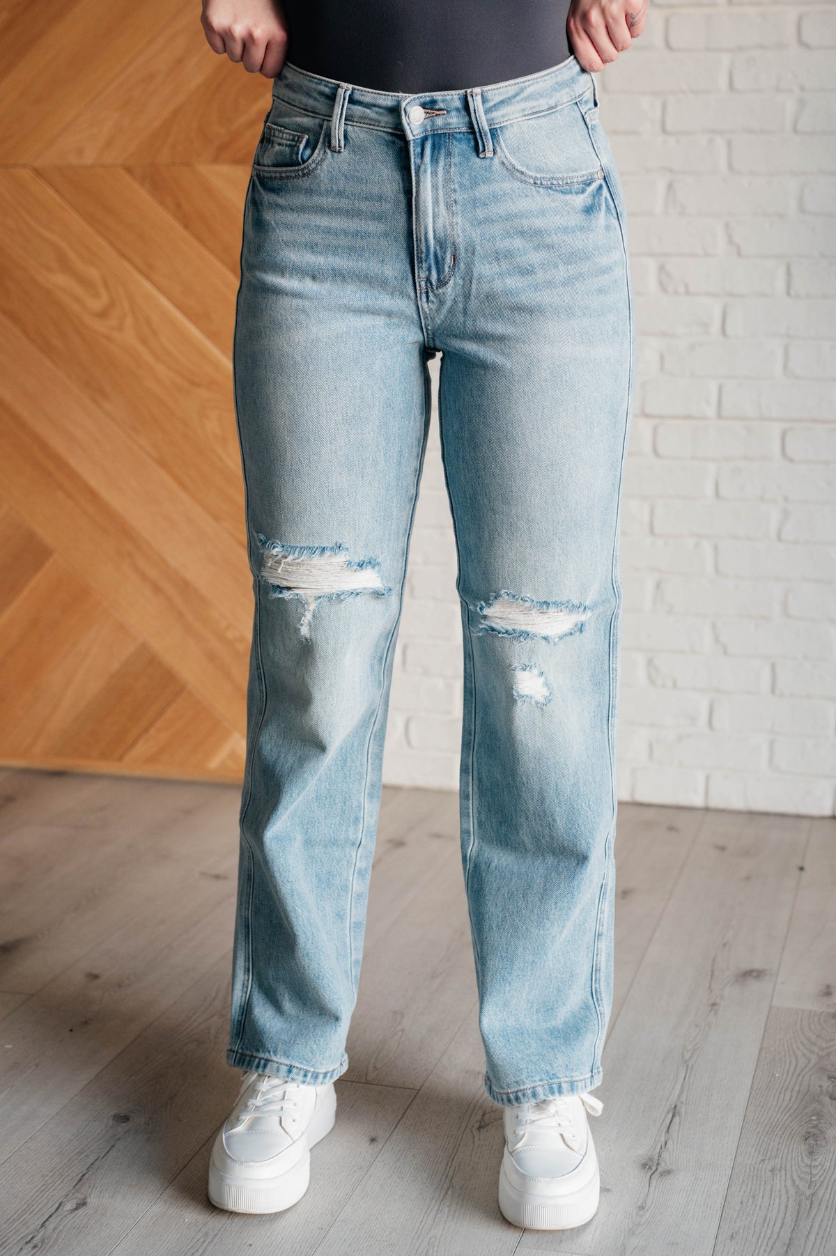 Patricia High Rise Rigid Magic 90's Straight Judy Blue Jeans