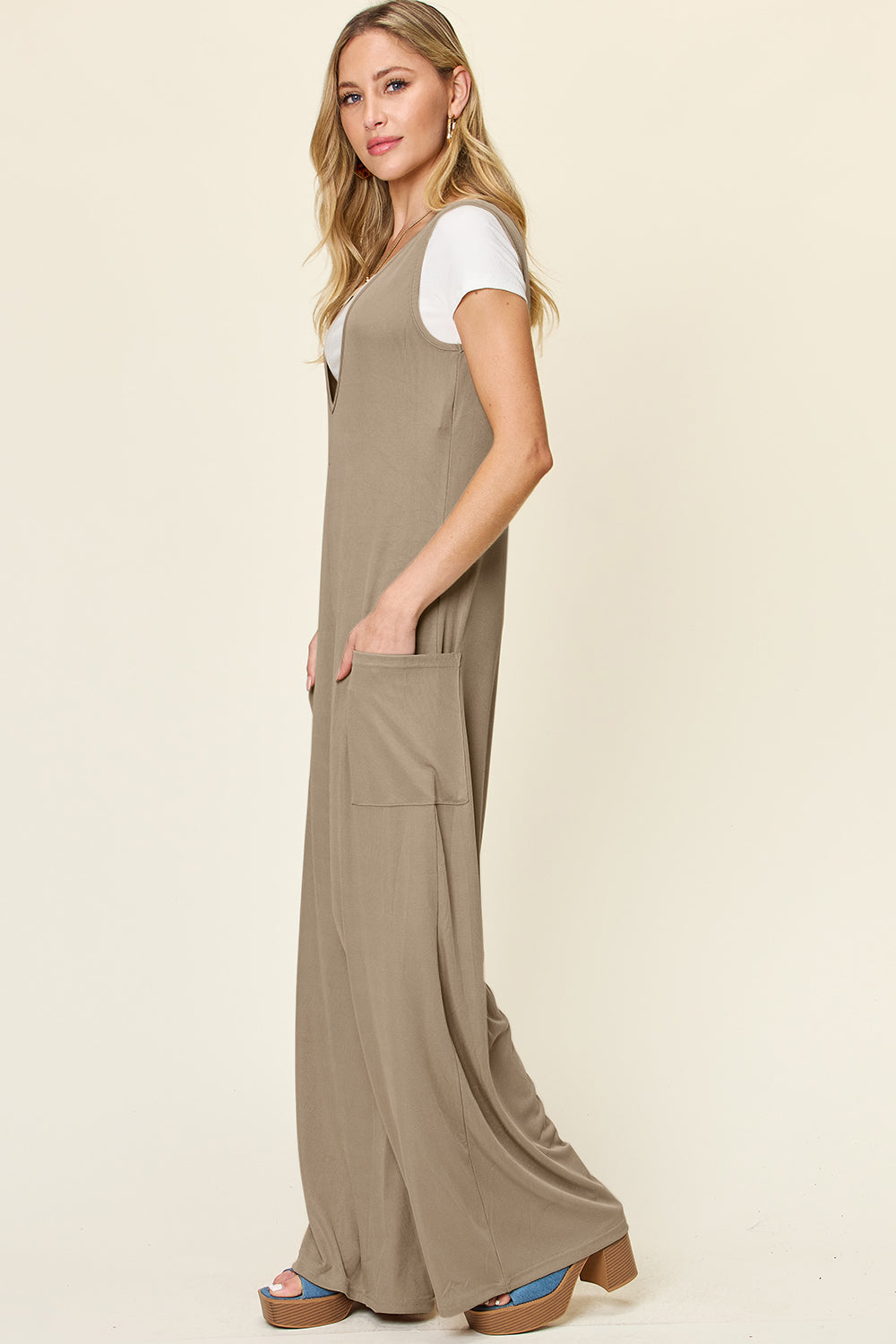 Melanie Sleeveless Wide Leg Jumpsuit with Pockets