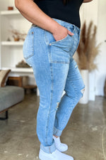 Zoey Distressed Straight Judy Blue Jeans with Patch Pockets