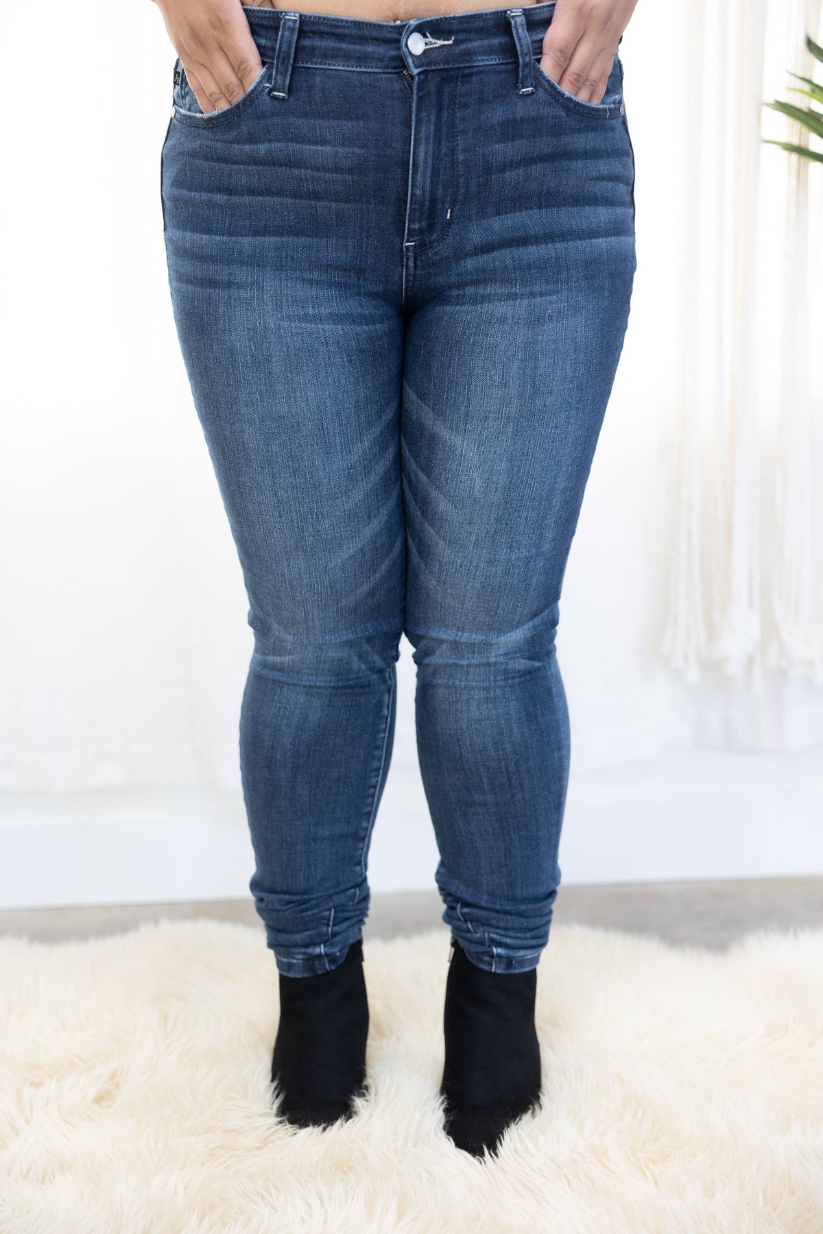 She's Got Legs Tall Judy Blue Skinnies