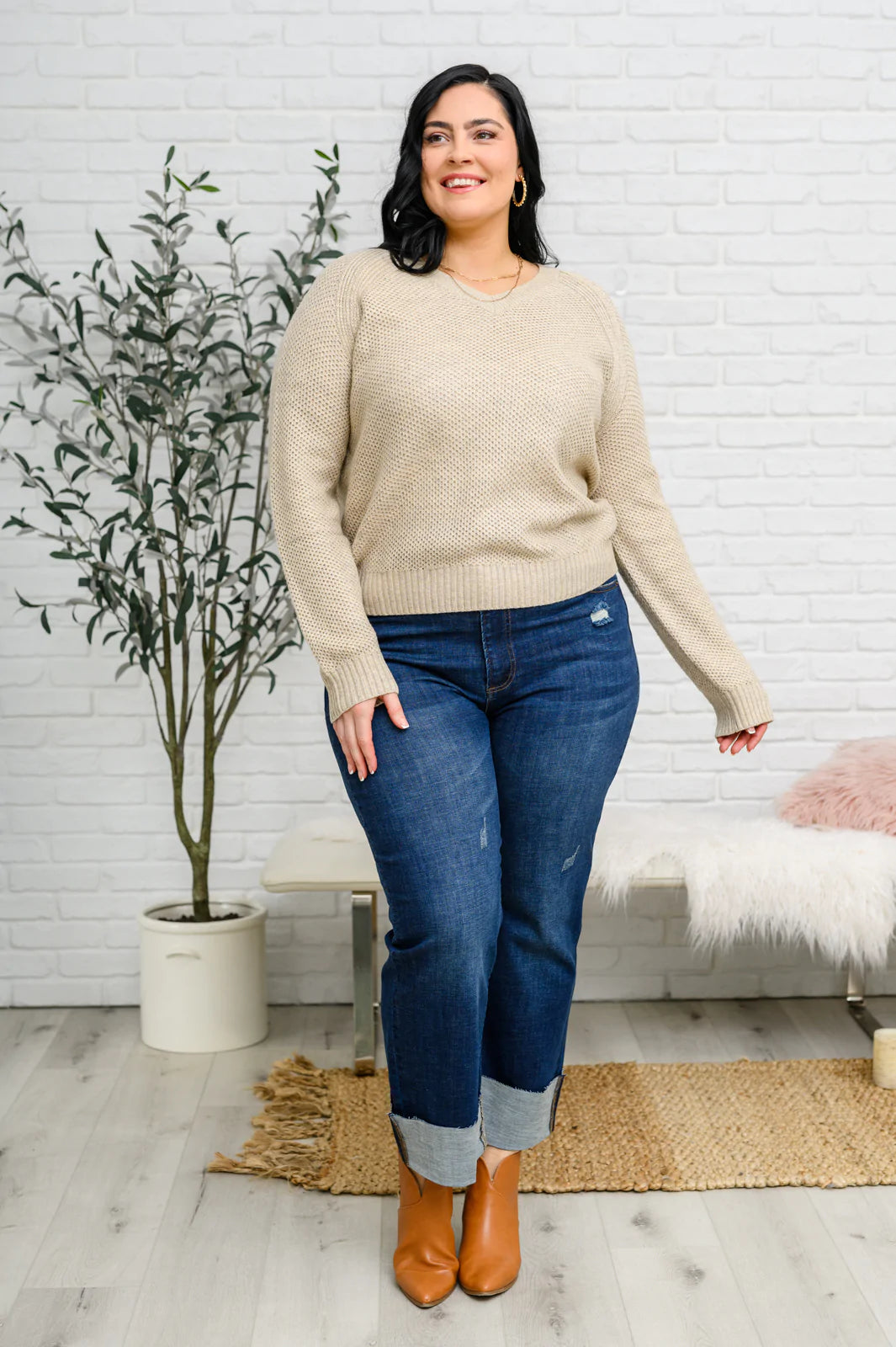 Chai Latte V-Neck Sweater in Oatmeal