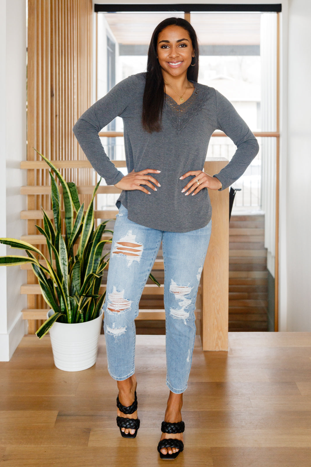 Lacey Long Sleeve V Neck In Gray