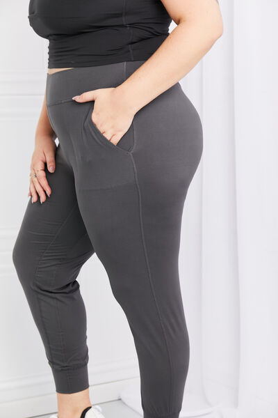 Pocketed High Waist Leggings