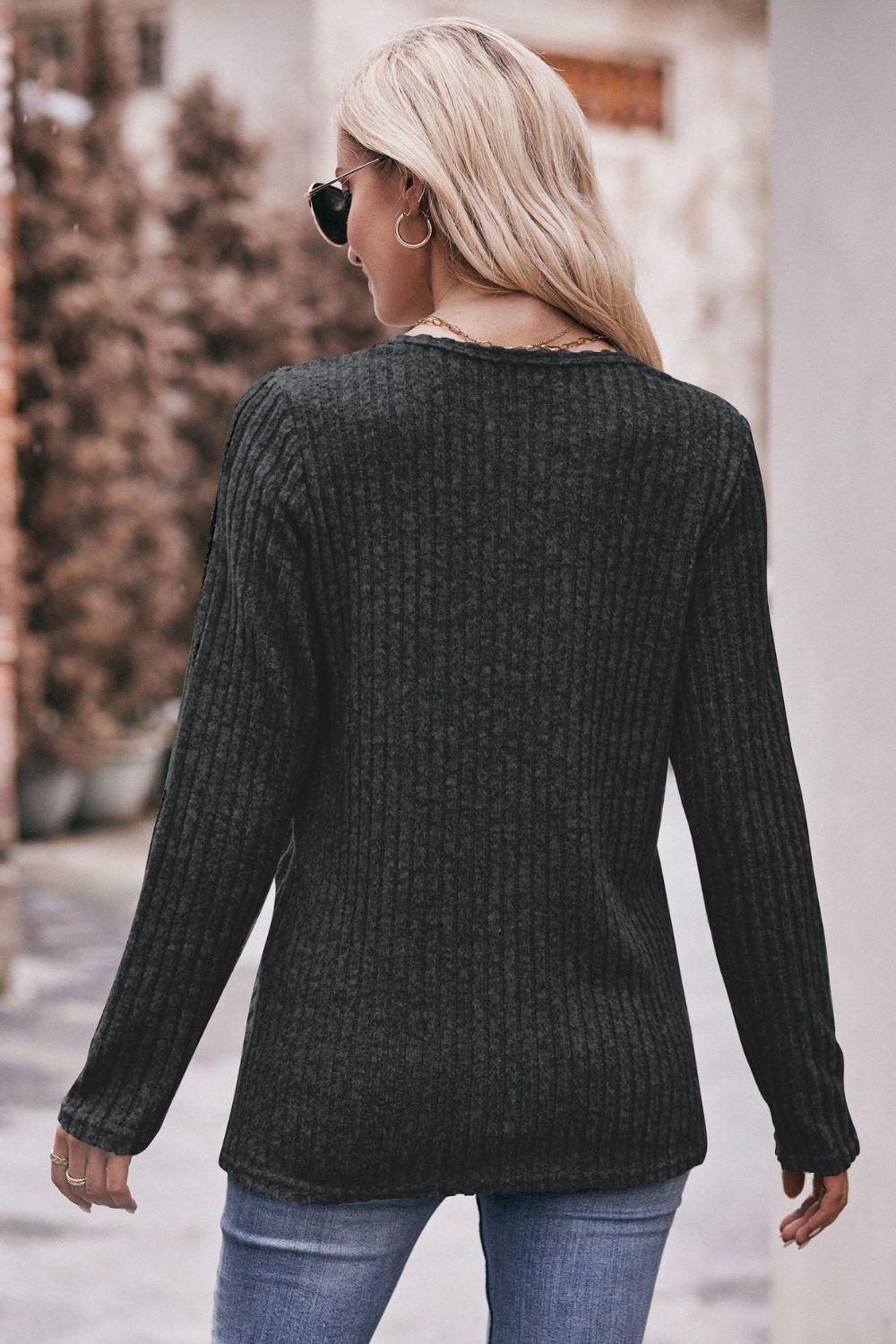 Desiree Ribbed Buttoned Long Sleeve Tee